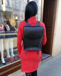 Kožený batoh M  C1 - černý