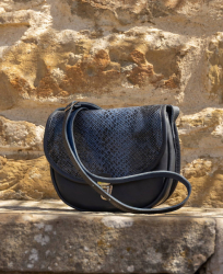 Kožená kabelka mini - tmavě modrá s hadím vzorem